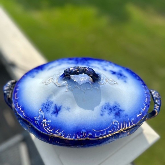 Vintage “LaBelle" Tureen Flow Blue China - Picture 2 of 6